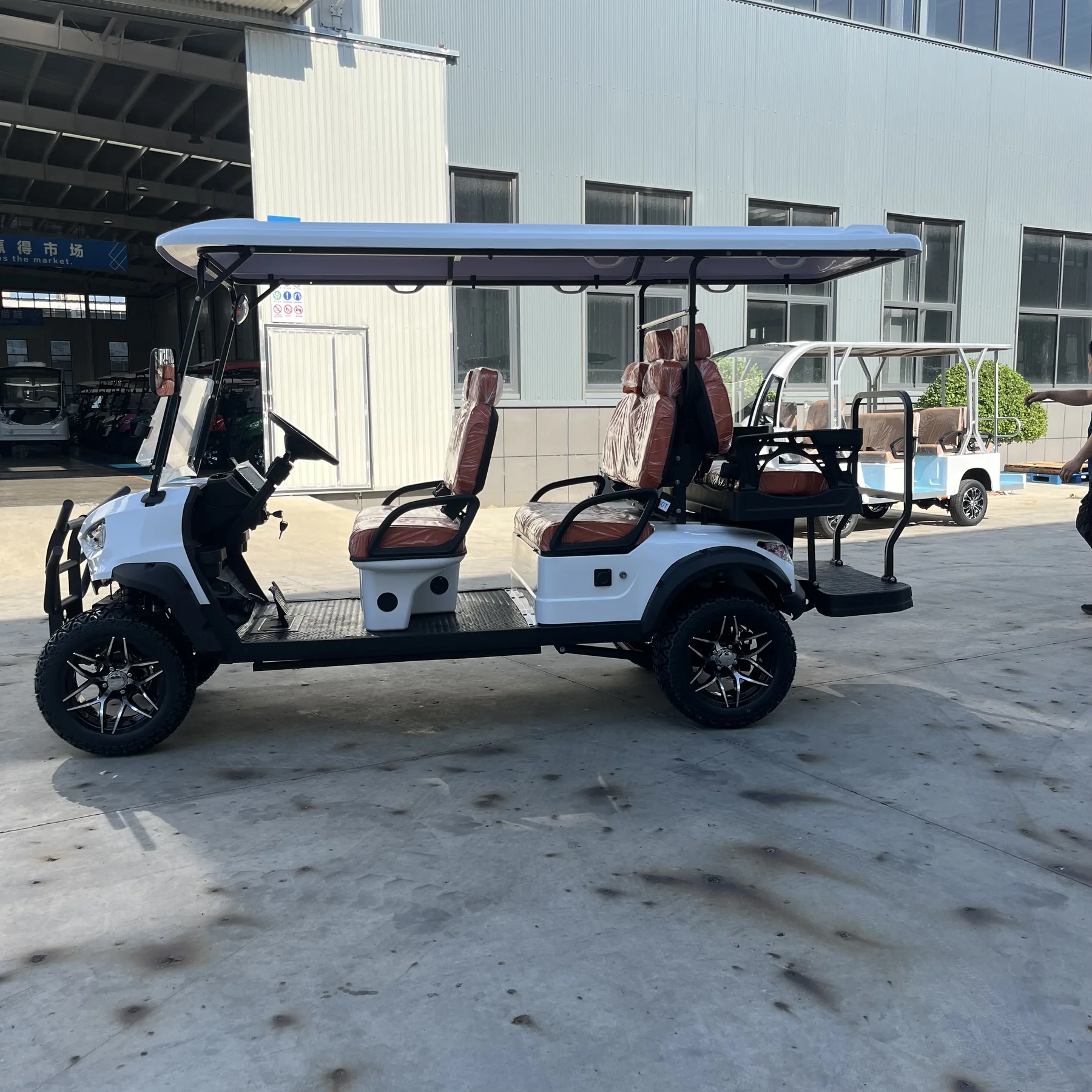 A Series, 6-seat · rear-facing